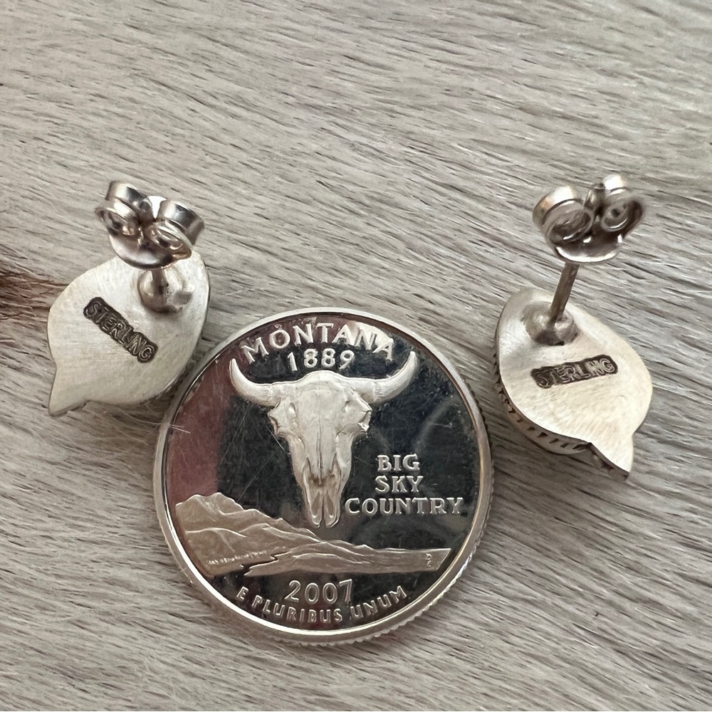 ❤️ Sonoran Gold Turquoise Navajo Style Brushed 925 Stud Earrings UNIQUE MATRIX - Picture 8 of 12